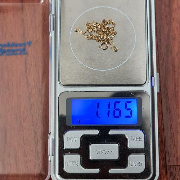 Fine chain link necklace - Picture 2 of 13